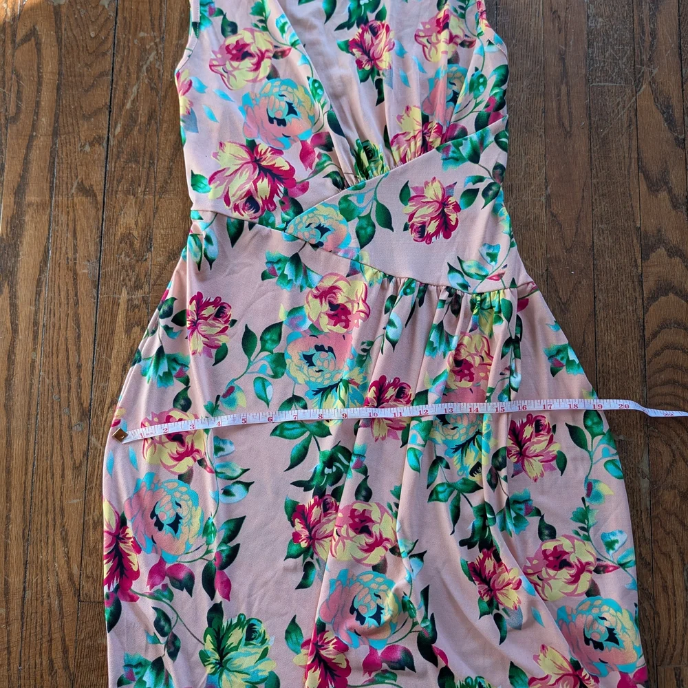 Floral Knee-length Sleeveless Dress - Picture 5 of 6